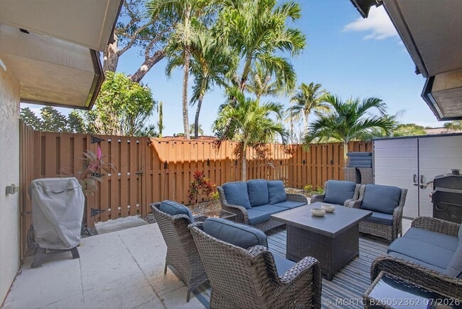 112 Ocean Cove Dr