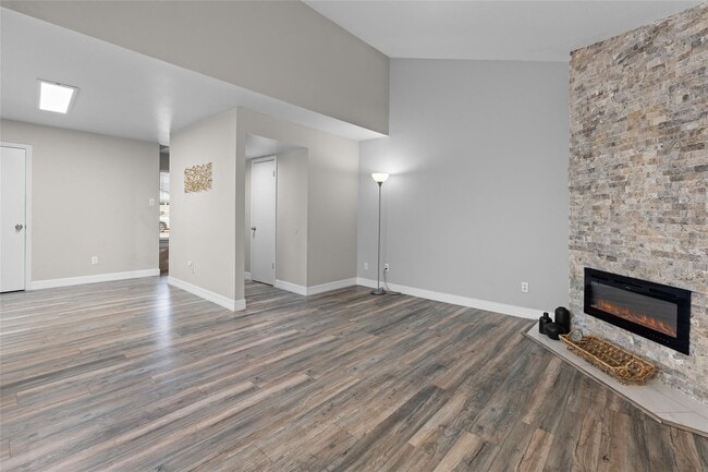 Photo - 10327 Gladewood Dr