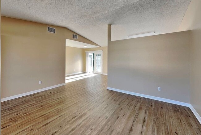 Photo - 7508 N St Peter Ave
