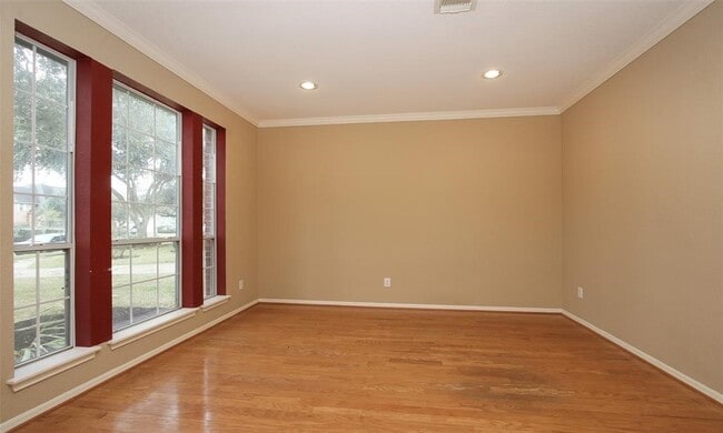 Photo - 6319 Misty Creek