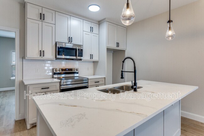 Photo - 8004 Julie Ave