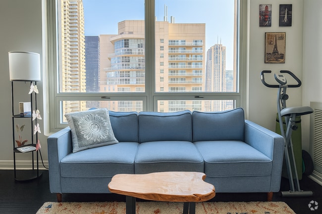 Building Photo - 33 W Ontario St Unit 32D Rental