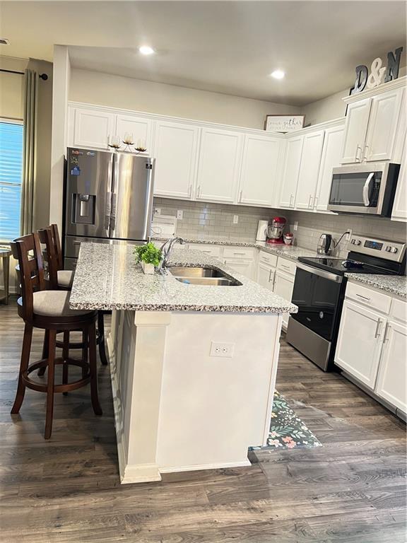 Photo - 1775 Labonte Pkwy