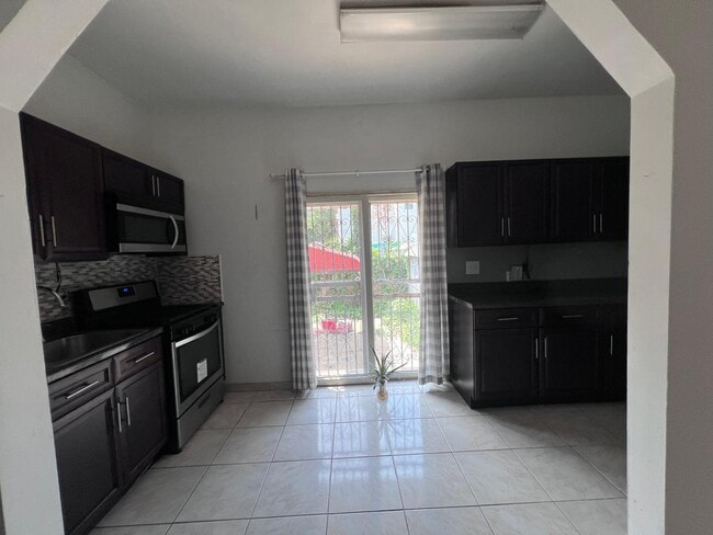 Photo - 4830 91st Pl