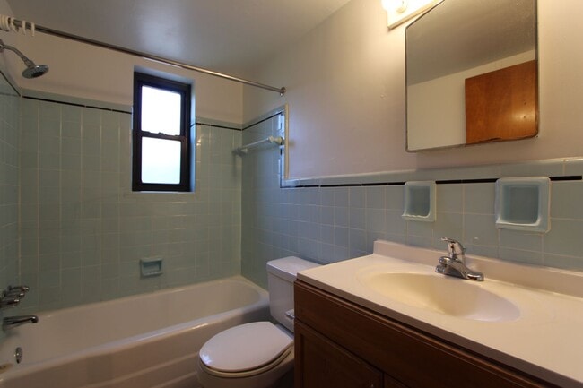 Photo - Regent Square