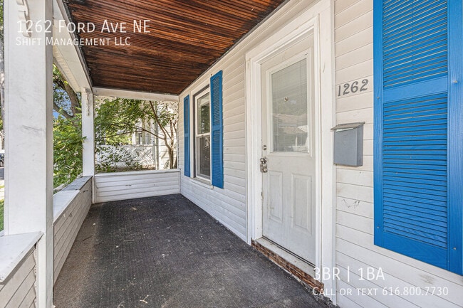 Photo - 1262 Ford Ave NE