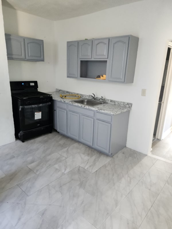 Photo - 2 Long St Unidad 2 L