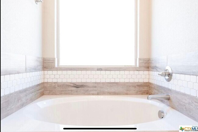 Photo - 2613 Crystal Ann Dr