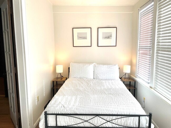 626 W Olin Ave Unit 1
