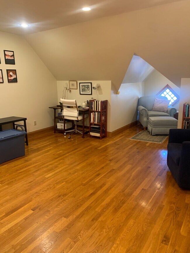Photo - 22 Fairbanks St Condo