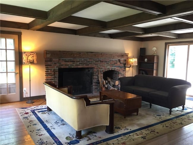 Photo - 6891 Woodchuck Hill Rd