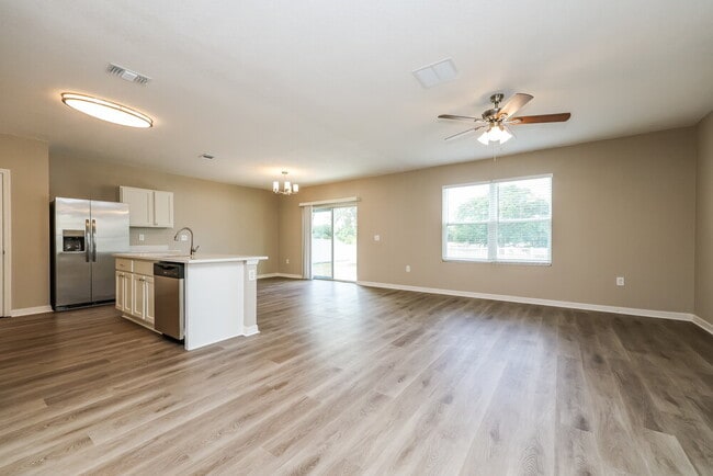 Photo - 10430 Whispering Hammock Dr