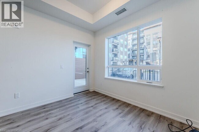 Photo - 251 Northfield Dr E Unit 105