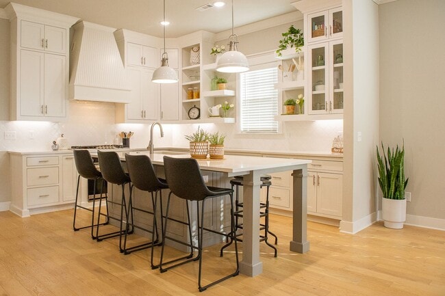 Photo - Beautiful newer cottage style home located in the middle of NWA.