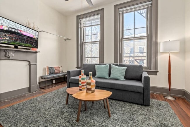 Photo - 126 E 13th St Unit ID1056071P