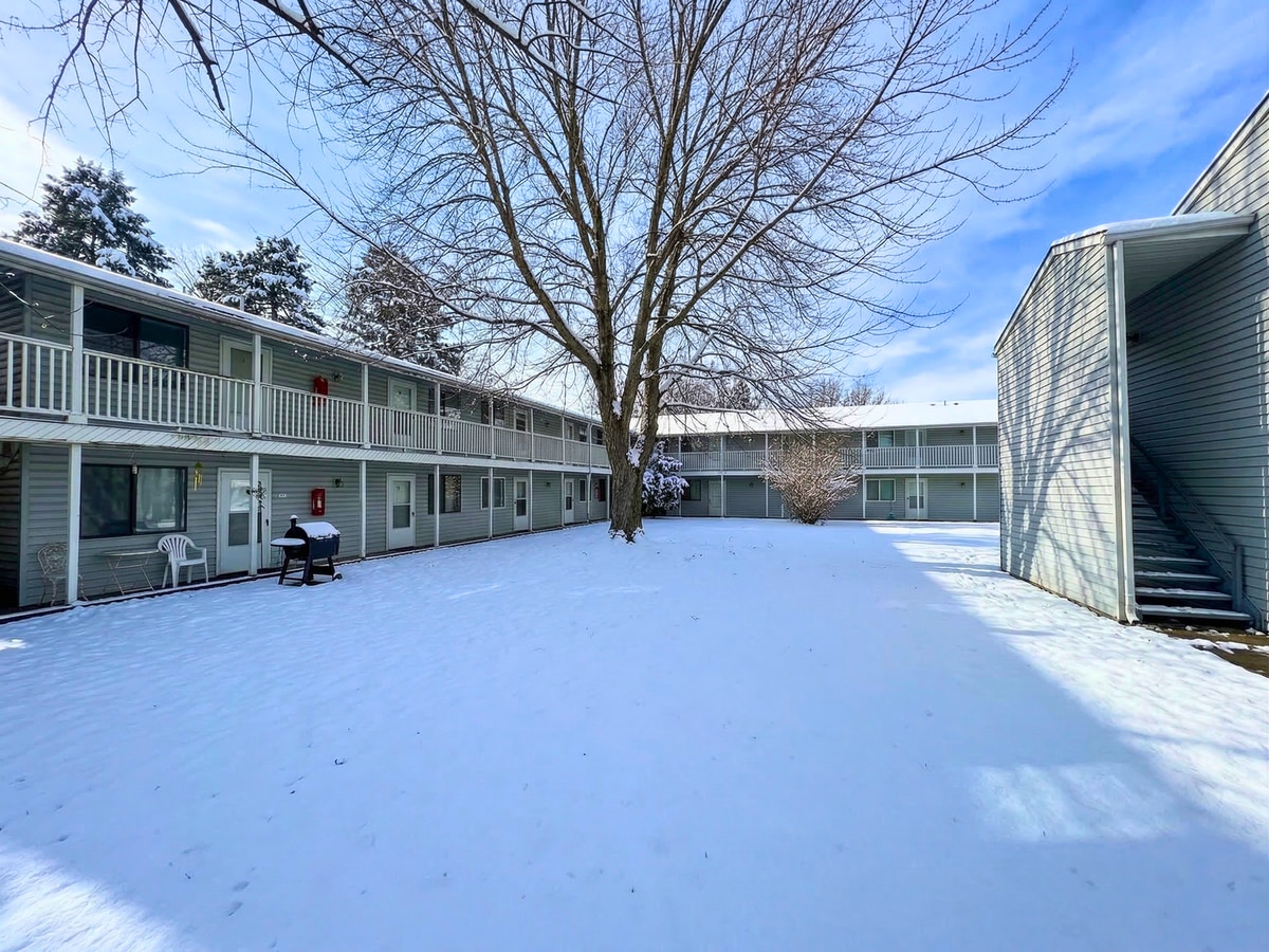 Photo - 520 Massillon