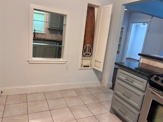 Photo - 124 N Estelle St