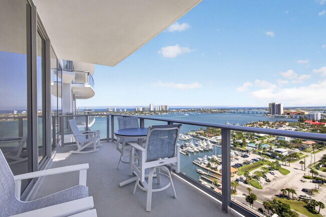 220 Lake Shore Dr Unit 1907