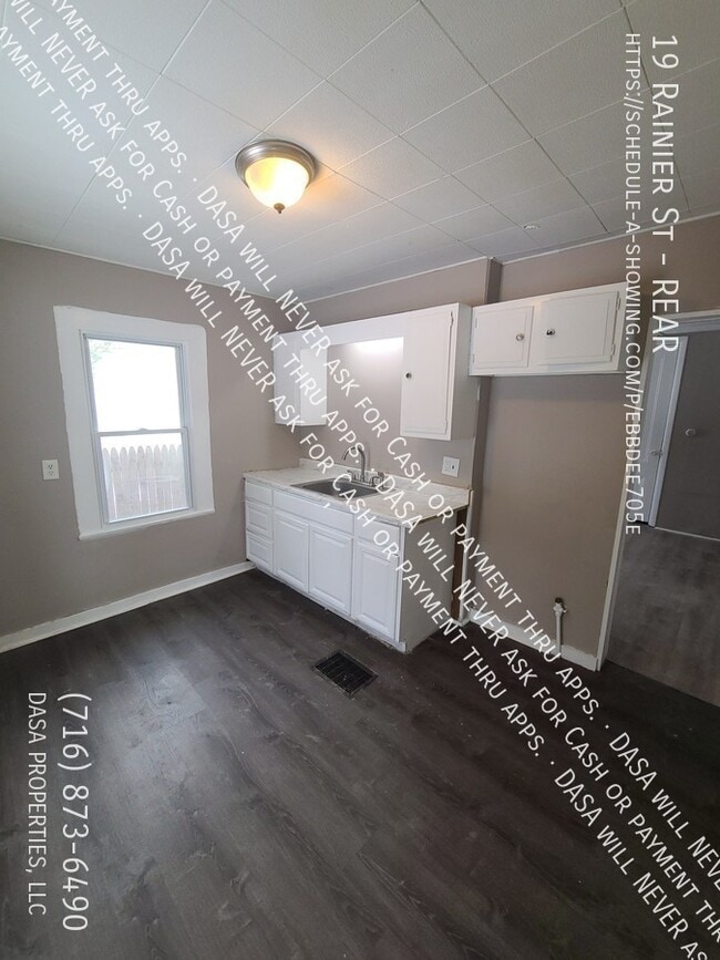 Photo - 19 Rainier St Unit REAR