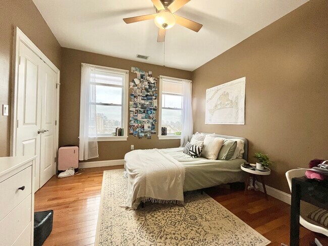 Building Photo - 61 Wait St