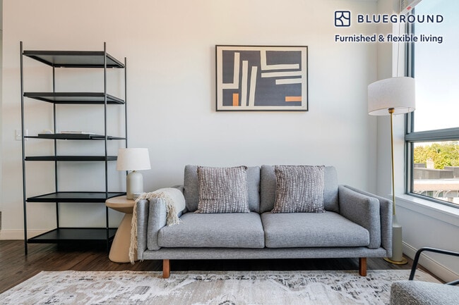 Photo - 245 Walnut St Unidad FL5-ID1239