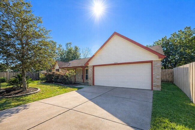 Building Photo - 6603 Readsland Ln