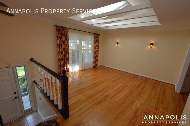 Photo - 1908 Dulaney Pl