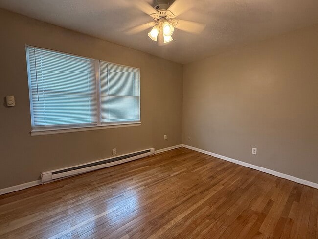 89 N 16th Ave