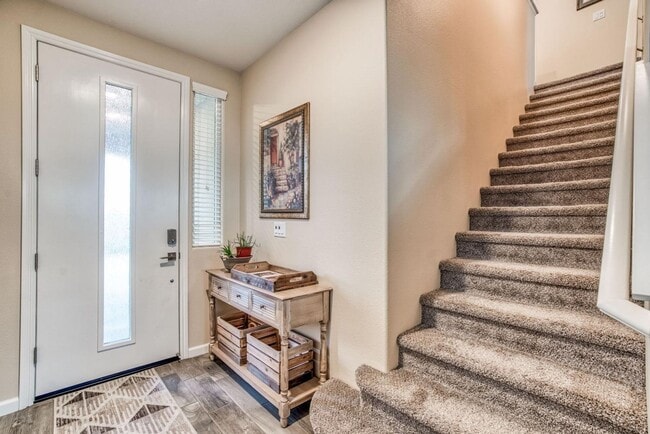 3678 Parkstone Wy