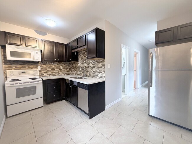 Photo - 189 Stinson St