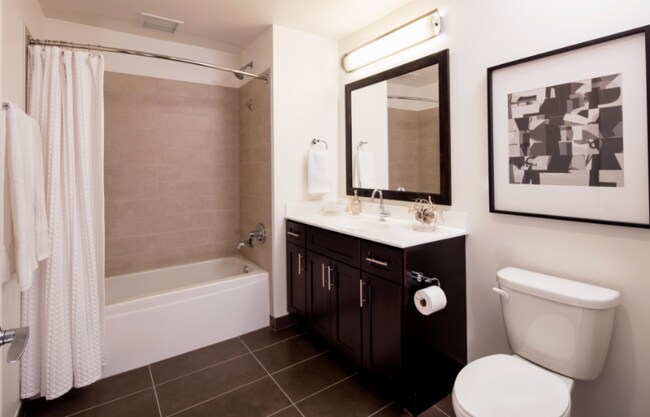 Photo - 1205 N Wells St