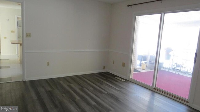 Photo - 1043 W Areba Ave