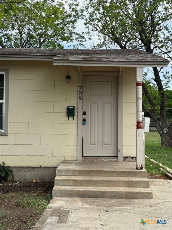 Building Photo - 709 Atkinson Ave Rental