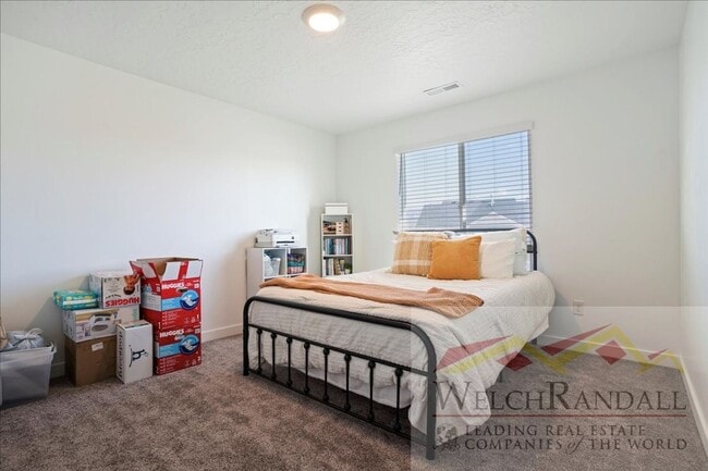 Photo - Great Space, Great Location - 3 BR Lehi Townhome! ** MOVE-IN SPECIAL **