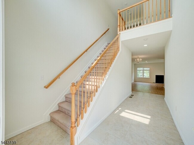 26 DeCroce Ct
