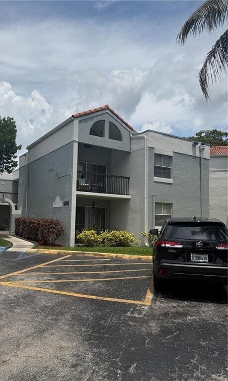 Building Photo - 6296 NW 186th St Unit #XXX