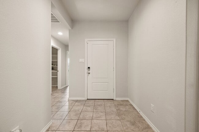 Photo - 3132 Newfield Ct