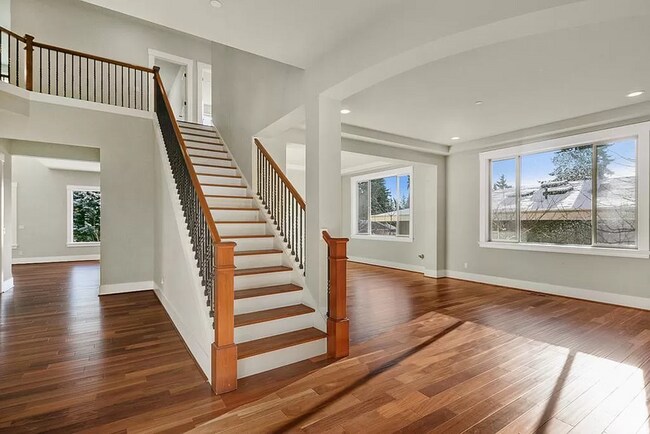 Photo - 2310 100th Ave NE