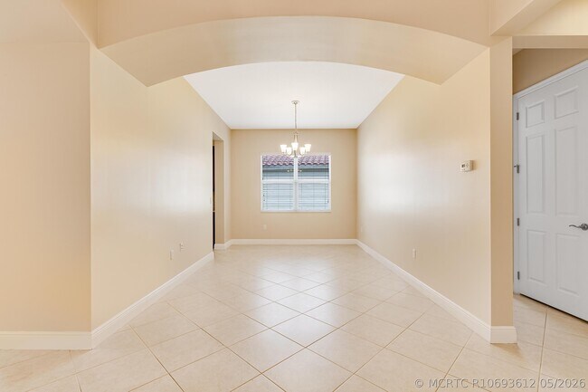 Photo - 2805 Bellarosa Circle