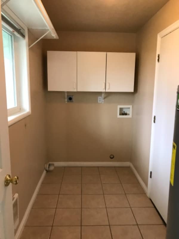 Photo - 3850 Hawthorne Rd