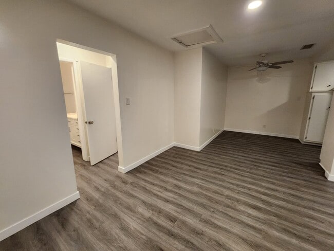 Photo - 701 S Osage Ave Unit 4