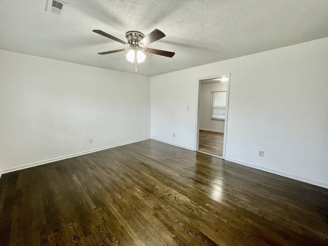 Photo - 3 Bed, 2 Bath Nest Near Cape Fear Valley