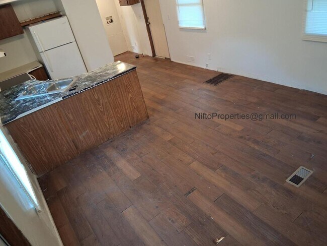 Photo - 5628 Aenon Ln