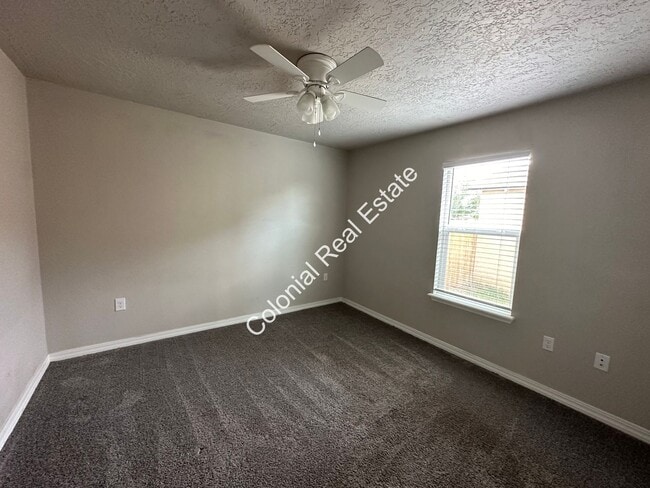 Photo - Updated and spacious 2 bedroom/1 bathroom house with detached 1 car garage. Granite countertops, ...