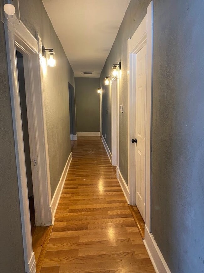 Photo - 1345 S Water St