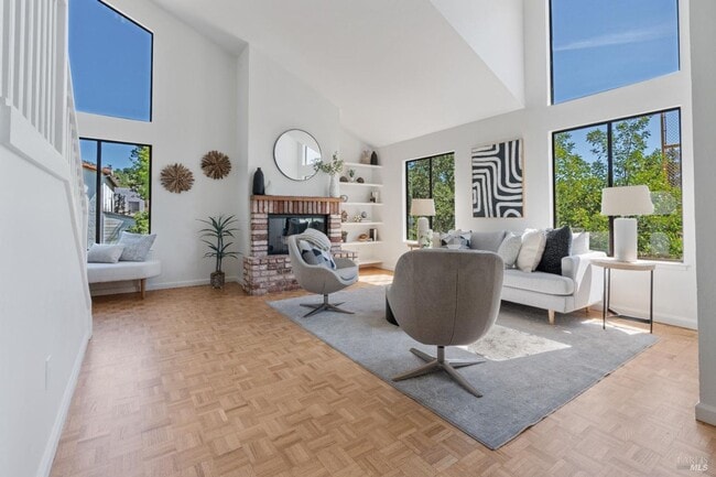 Photo - Lovely 2bd/1.5ba Townhome in Heart of San Anselmo