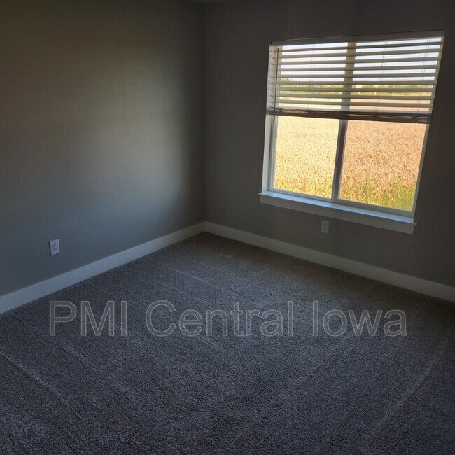 Photo - 1355 SE Parkview Crossing Dr