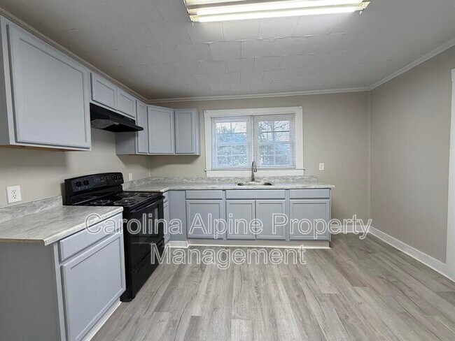 Photo - 627 W Kerr St Unit A