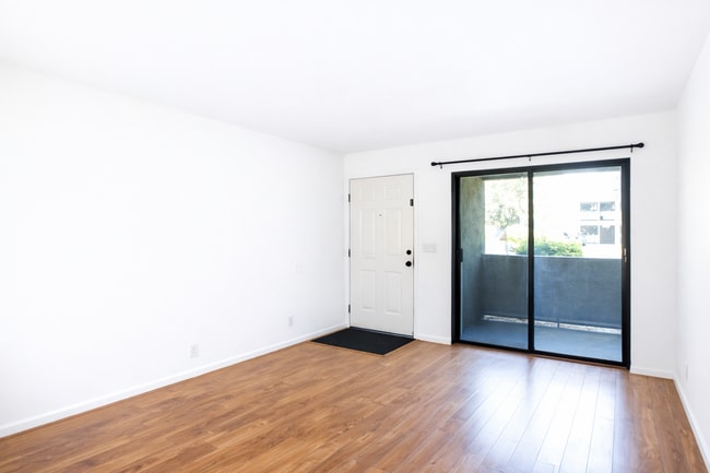 Photo - 1114 Nord Ave