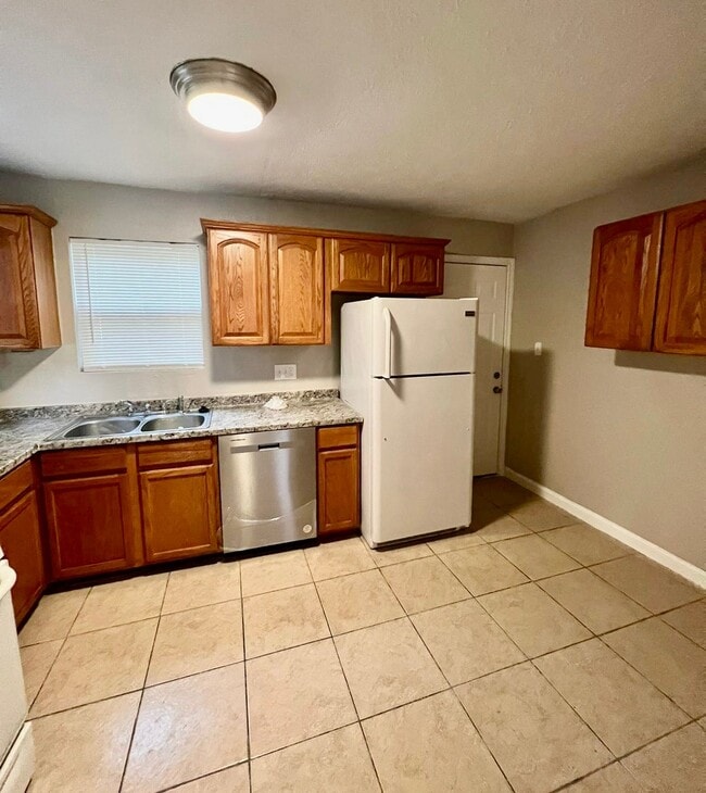 5606 Robertson St Unidad A